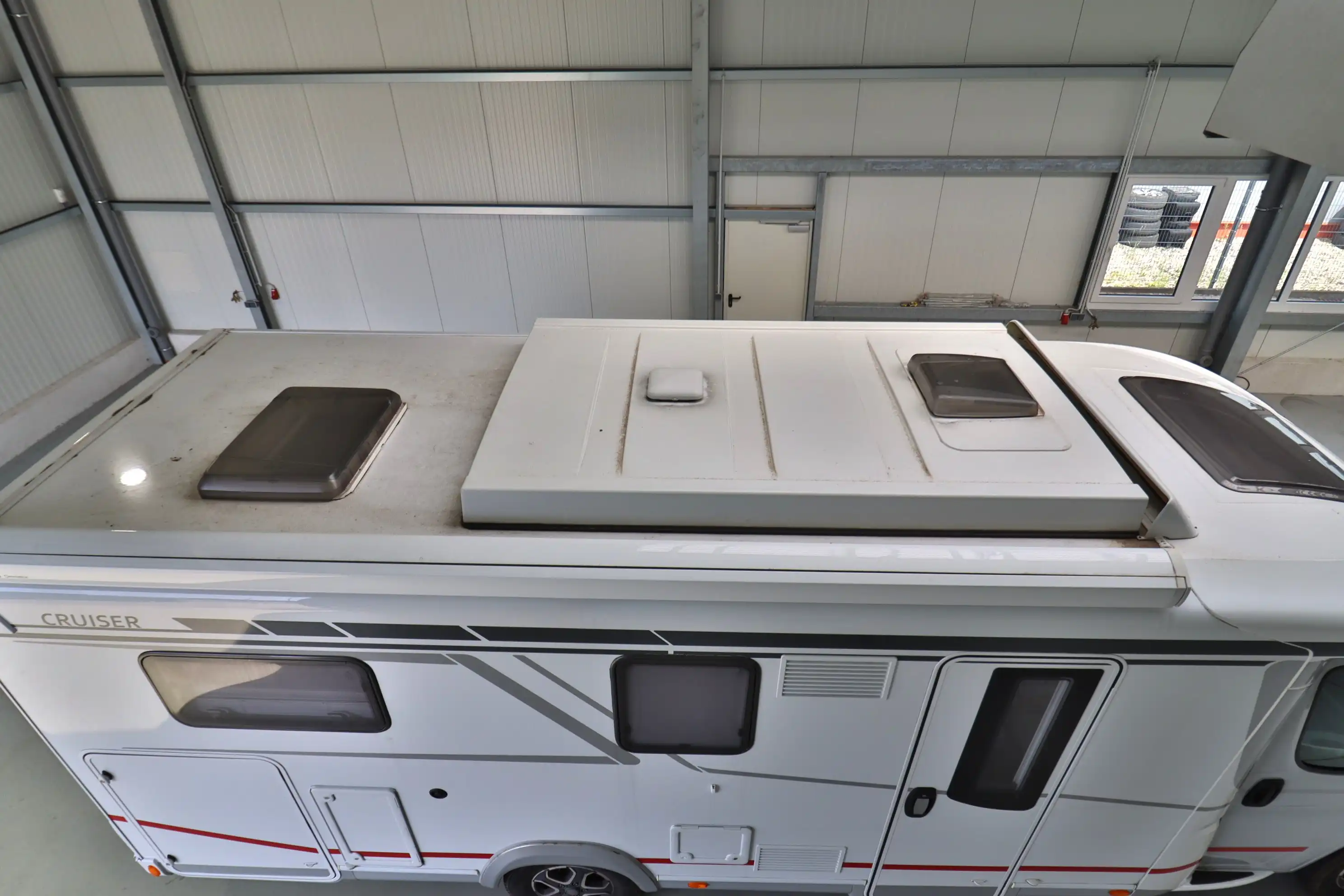 LMC Cruiser T 732 G